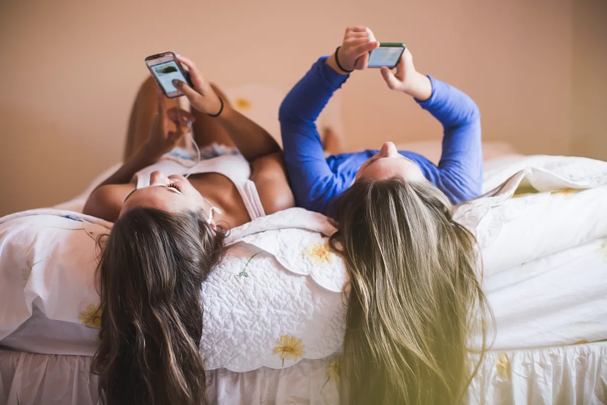 Study finds social media can benefit teen mental health